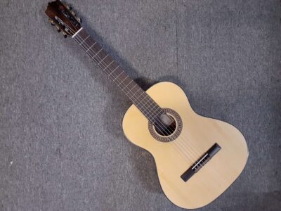 Katoh Guitar - MCG20 4/4 Student Classical Guitar