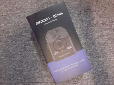 Q2n-4K HANDY VIDEO RECORDER - BLACK | ZOOM